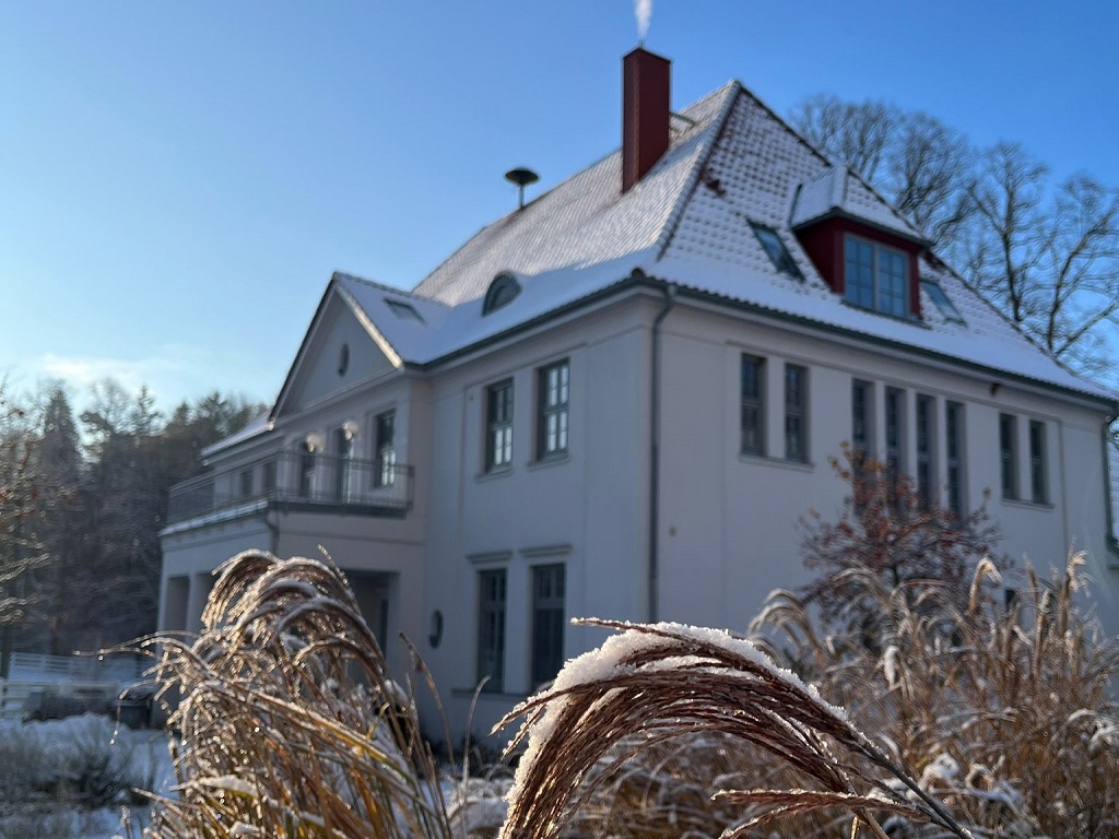 Gut Vorbeck im Schnee quer ©WINSTONgolf